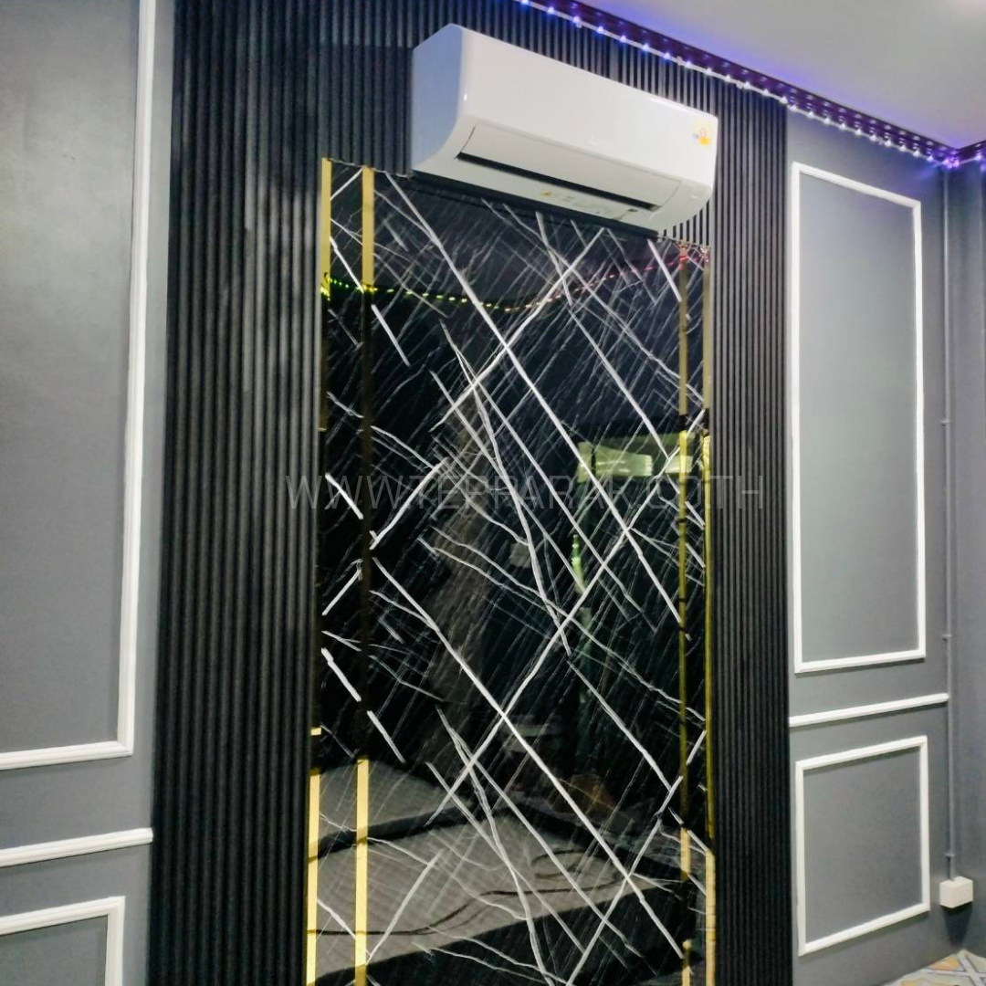 แผ่นลามิเนต SPC  น้ำหนักเบา ติดตั้งผนัง